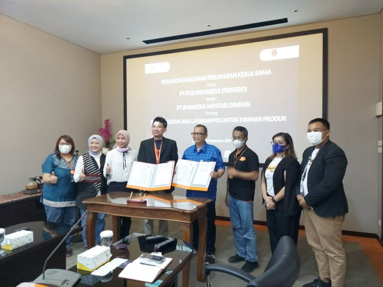 tanda tangan kerja sama Pos Indonesia