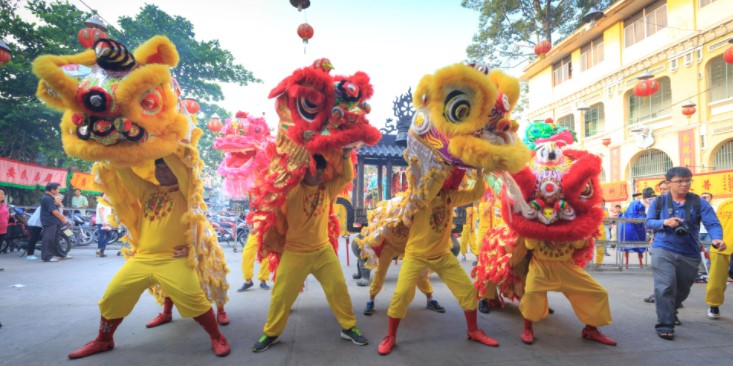 tahun baru imlek di vietnam