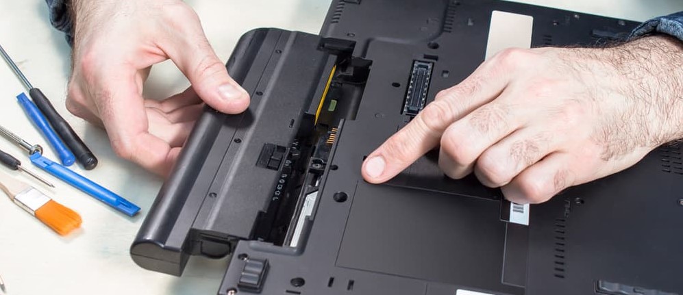 perbedaan notebook dan laptop